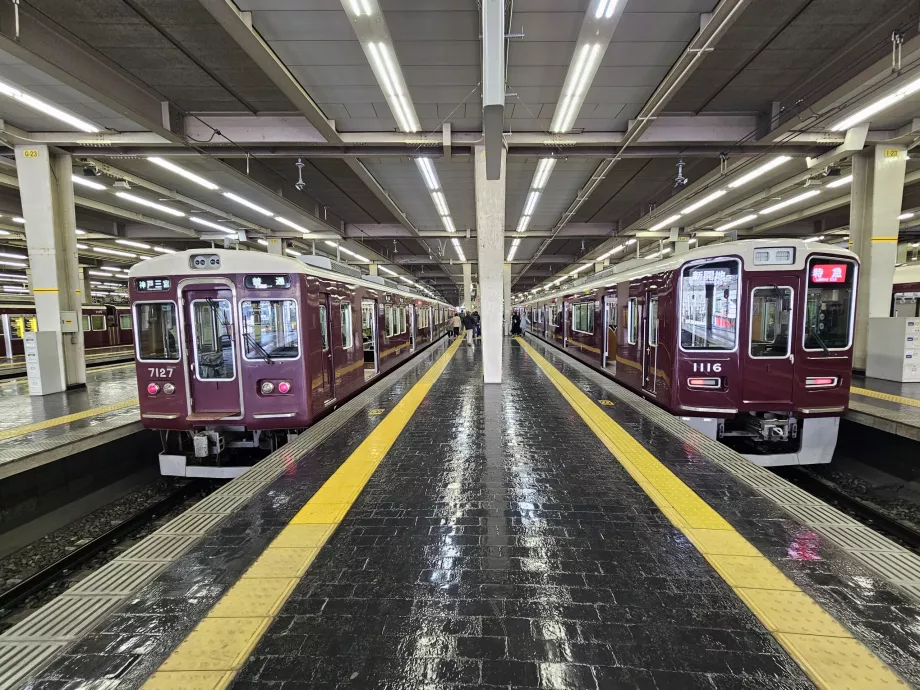 Osaka-Umeda, Σιδηρόδρομος Hankyu