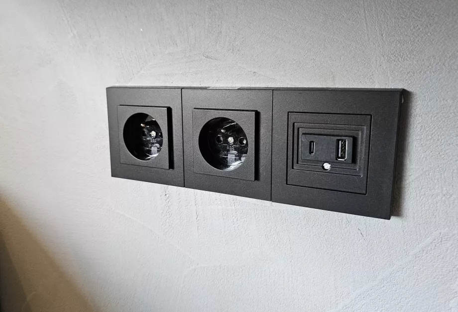 Πρίζες και USB