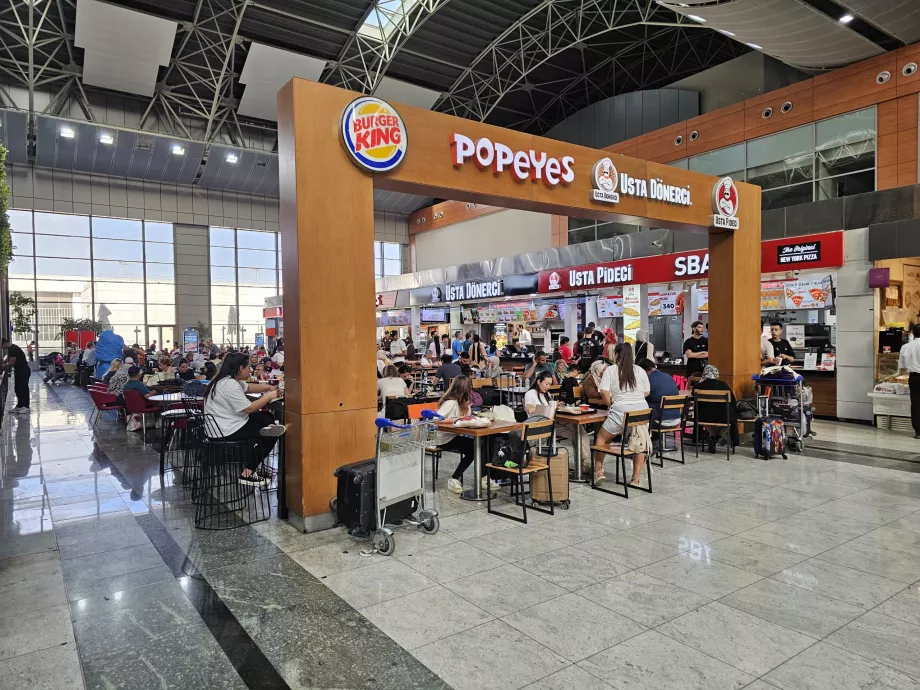 Food Court στο δημόσιο χώρο