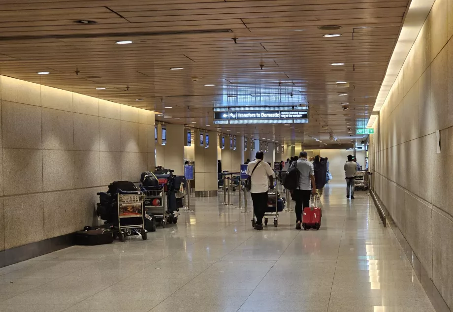 Μεταφορά διεθνής -&gt; εγχώρια, Τερματικός Αεροσταθμός 2