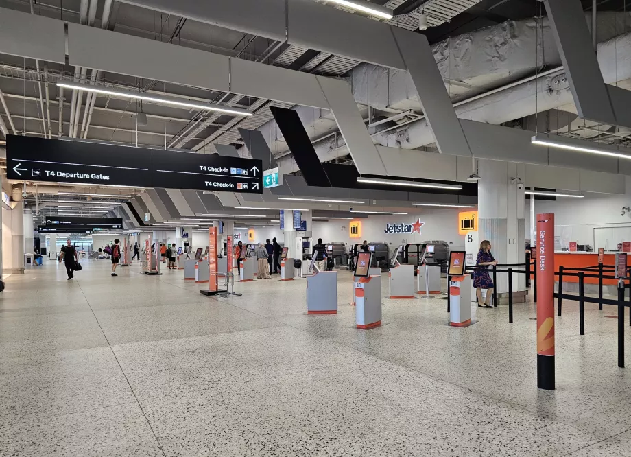 Αεροσταθμός 4, check-in