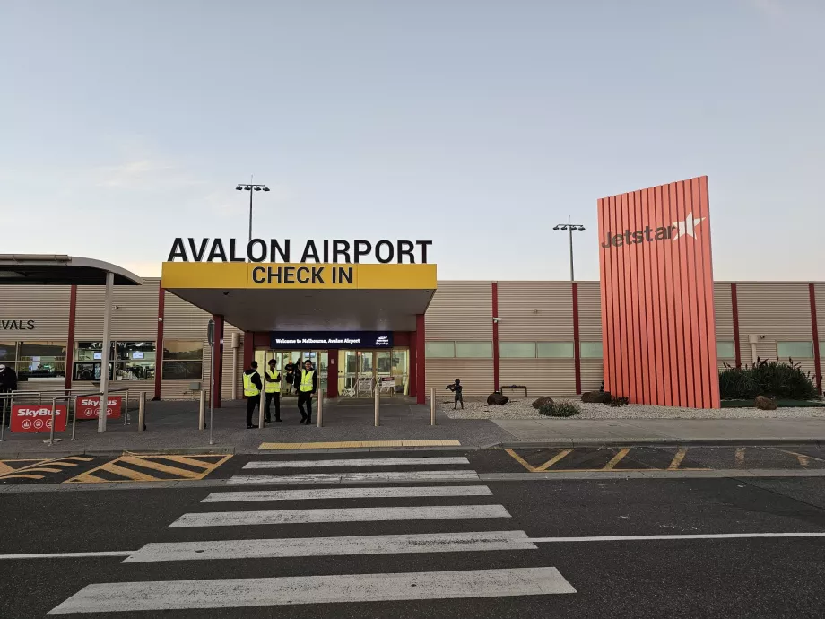 Αεροσταθμός αναχωρήσεων αεροδρομίου Avalon