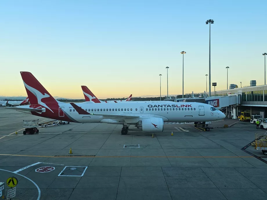 Qantas, Airbus A220, Αεροδρόμιο Μελβούρνης