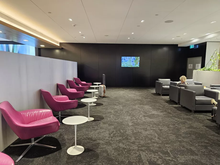 ANZ Lounge, καναπέδες